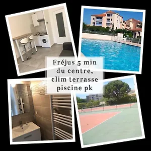 Balcon Des Arènes Studio 5e étage Piscine Clim Tennis Fréjus