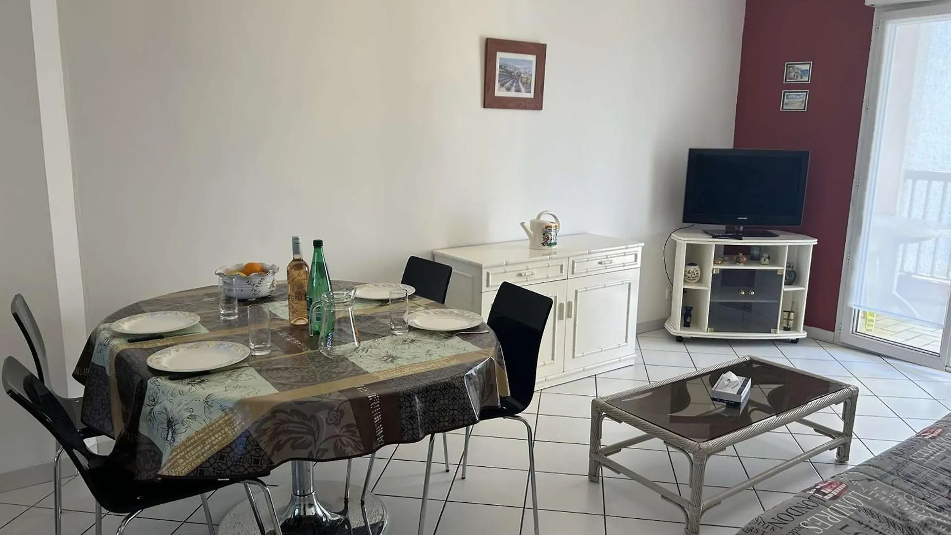Appartement Lumineux 2 Pieces, Terrasse Au Sud, Parking Prive A Frejus - Fr-1-226A-203 0*,  France